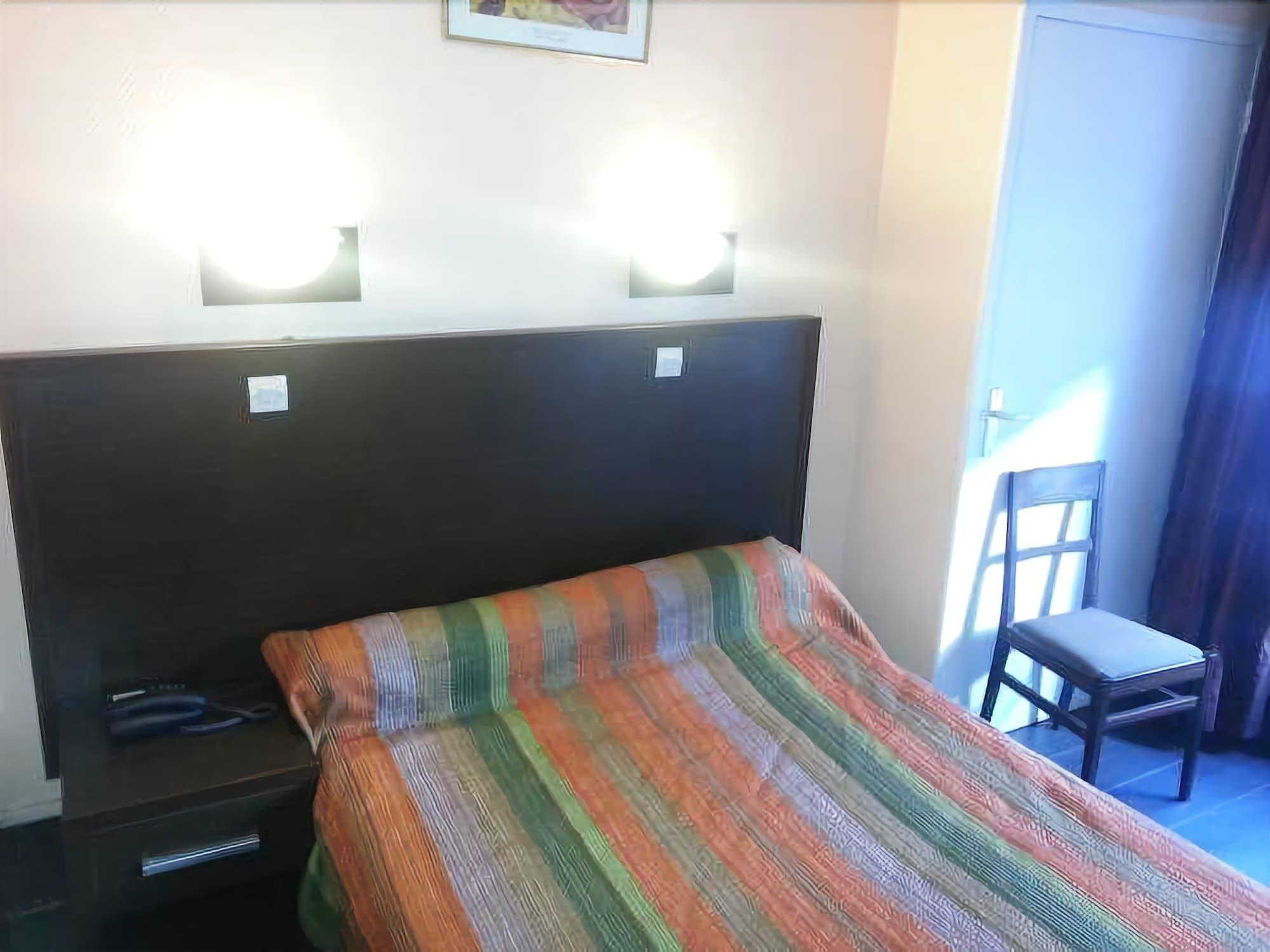 Hotel Trianon Vincennes Kültér fotó